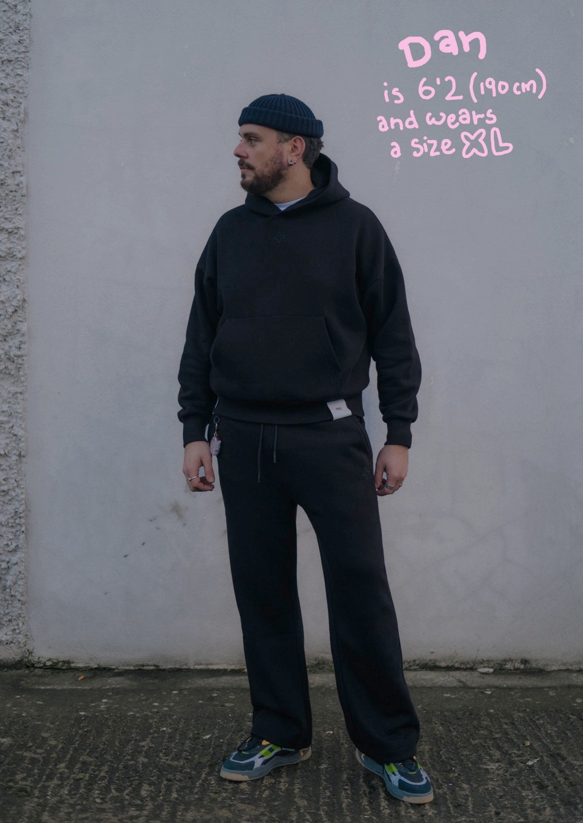 MOO STALPE FLARED SWEAT PANTS BLACK