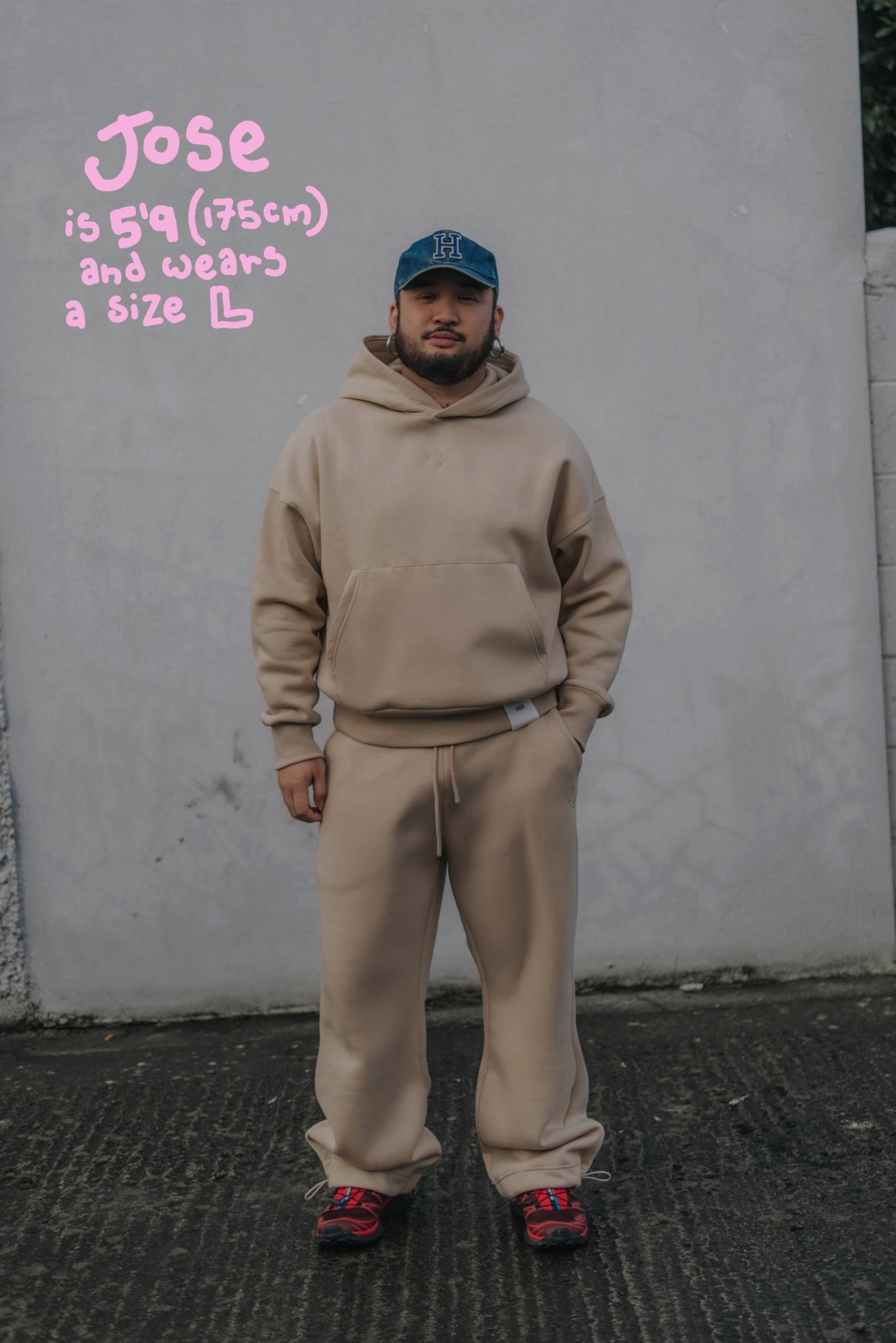 MOO STALPE FLARED SWEAT PANTS SAND